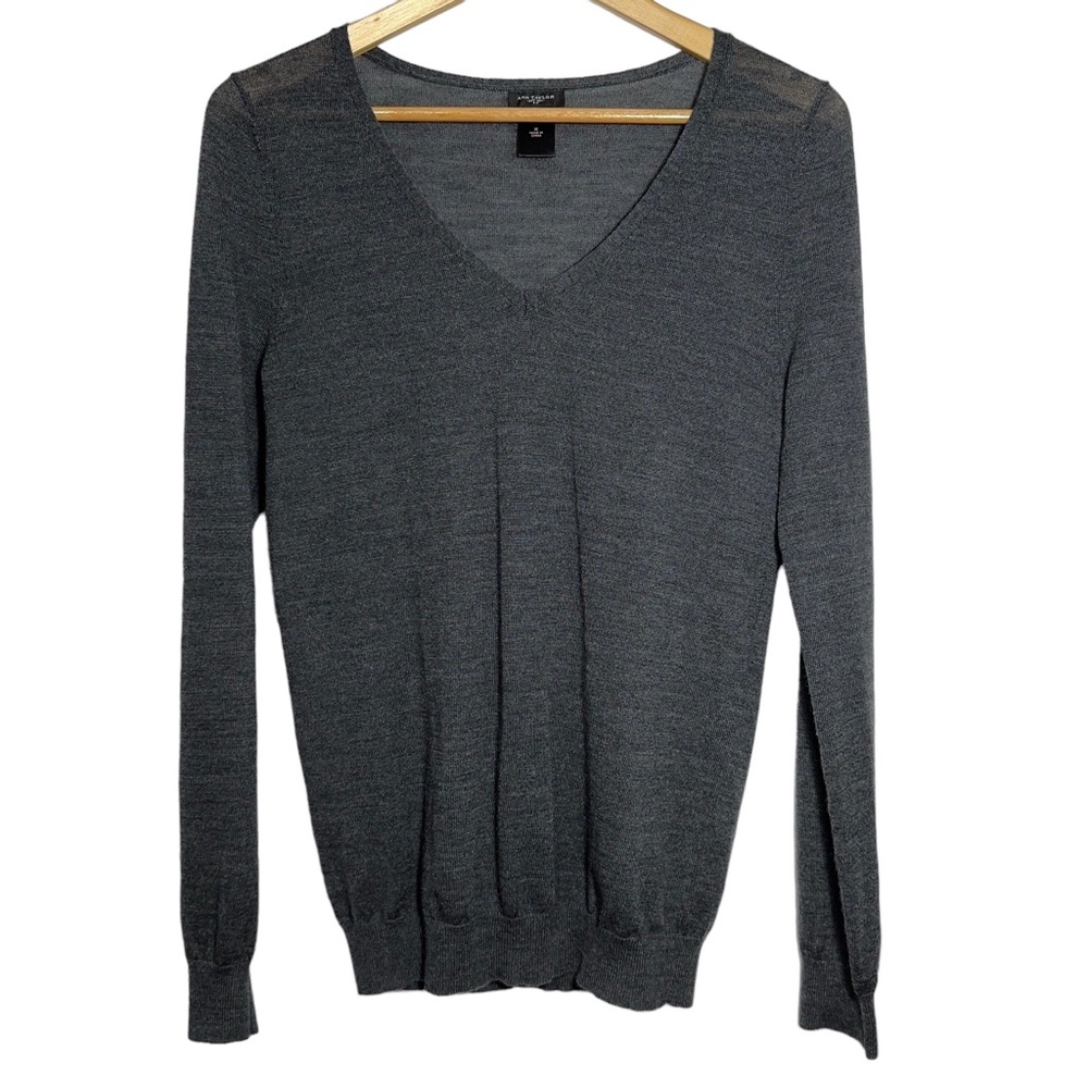 Ann Taylor Merino Wool Blend V Neck Lightweight Sweater